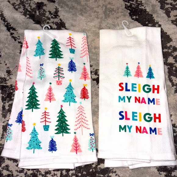 Sleigh My Name
Hand Christmas Towels - Picture 2 of 2